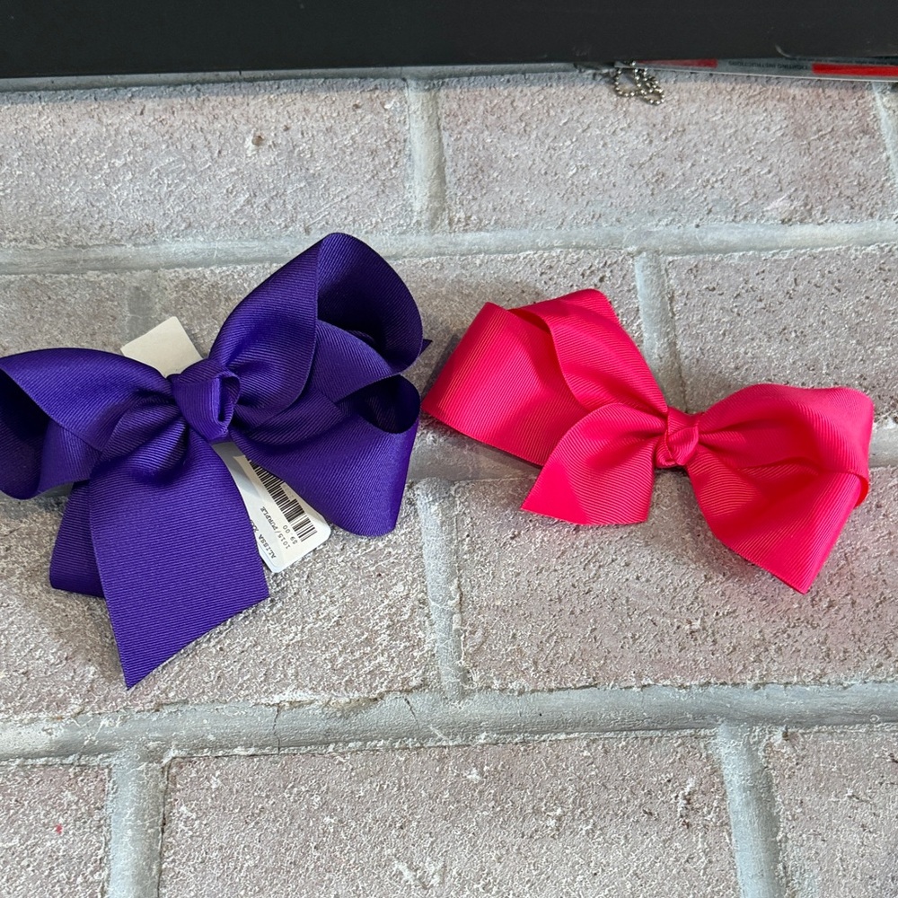 Large bows